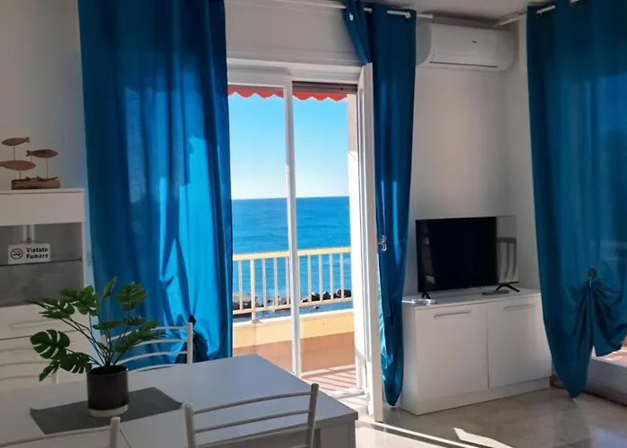 Casa Anna Appartamento Fronte Mare Ventimiglia